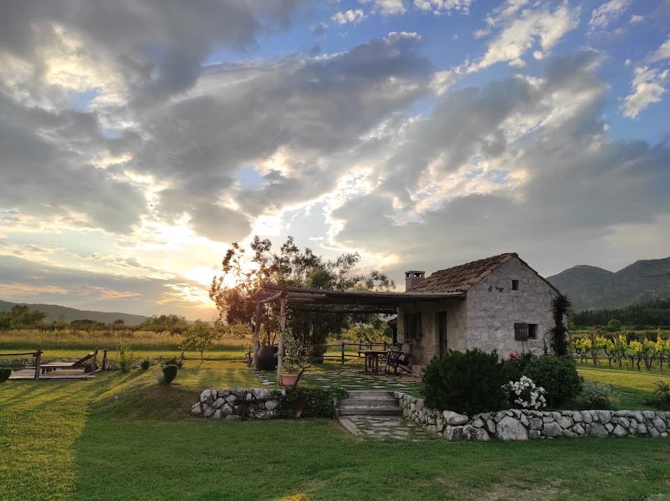 The Vineyard Cottage